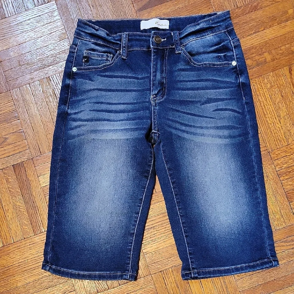 KanCan Bermuda Shorts Dark Wash Whiskering Size 25